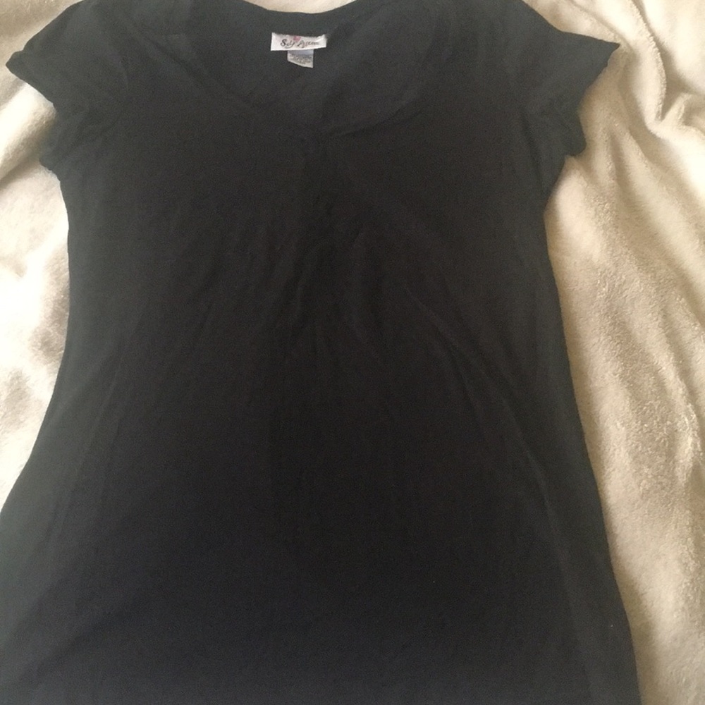 T shirt/ must bundle
